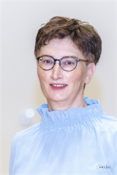 Ingrid Kramer-Klett, Dr.